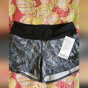 Lululemon Speed Up 4" Short BNWT